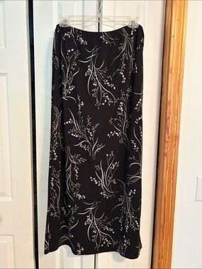 Kathie Lee Collection Black Maxi Skirt with Cream Floral Vines